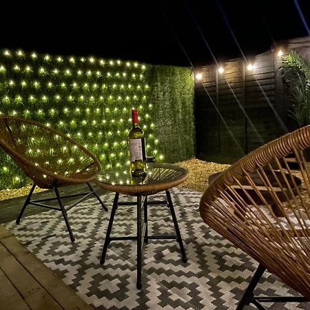 Mountfield The Nest @The Outside Inn מראה חיצוני תמונה